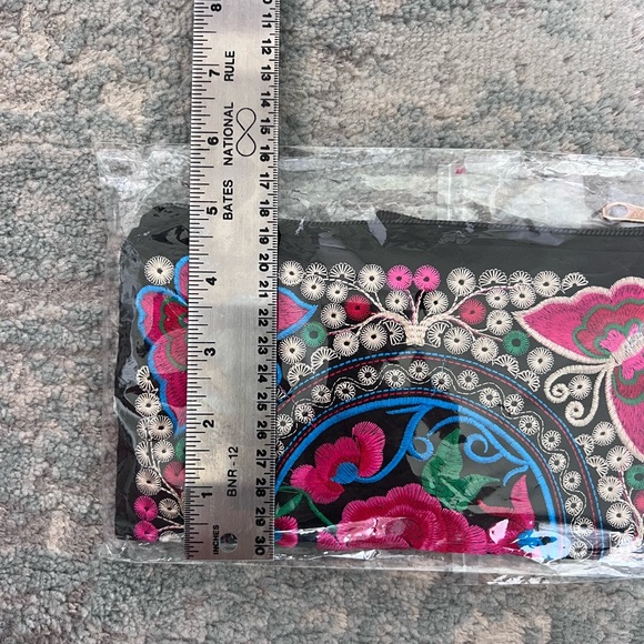 NWT | Black and Pink Embroidered Clutch - Picture 3 of 7
